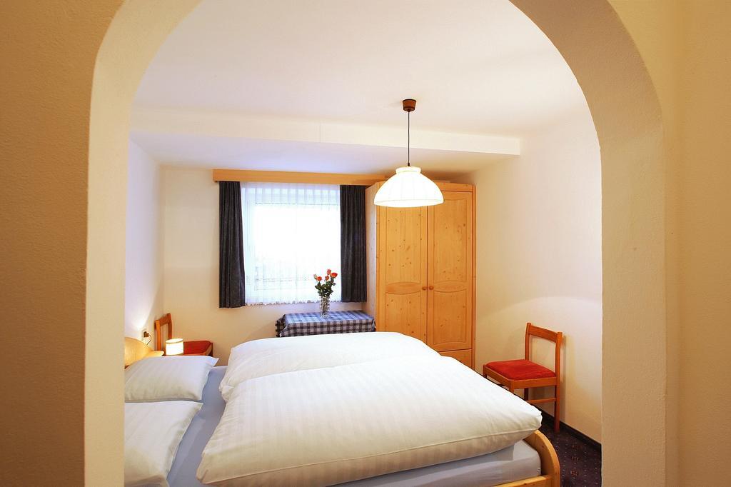 Apartments La Baita Santa Cristina Val Gardena Room photo